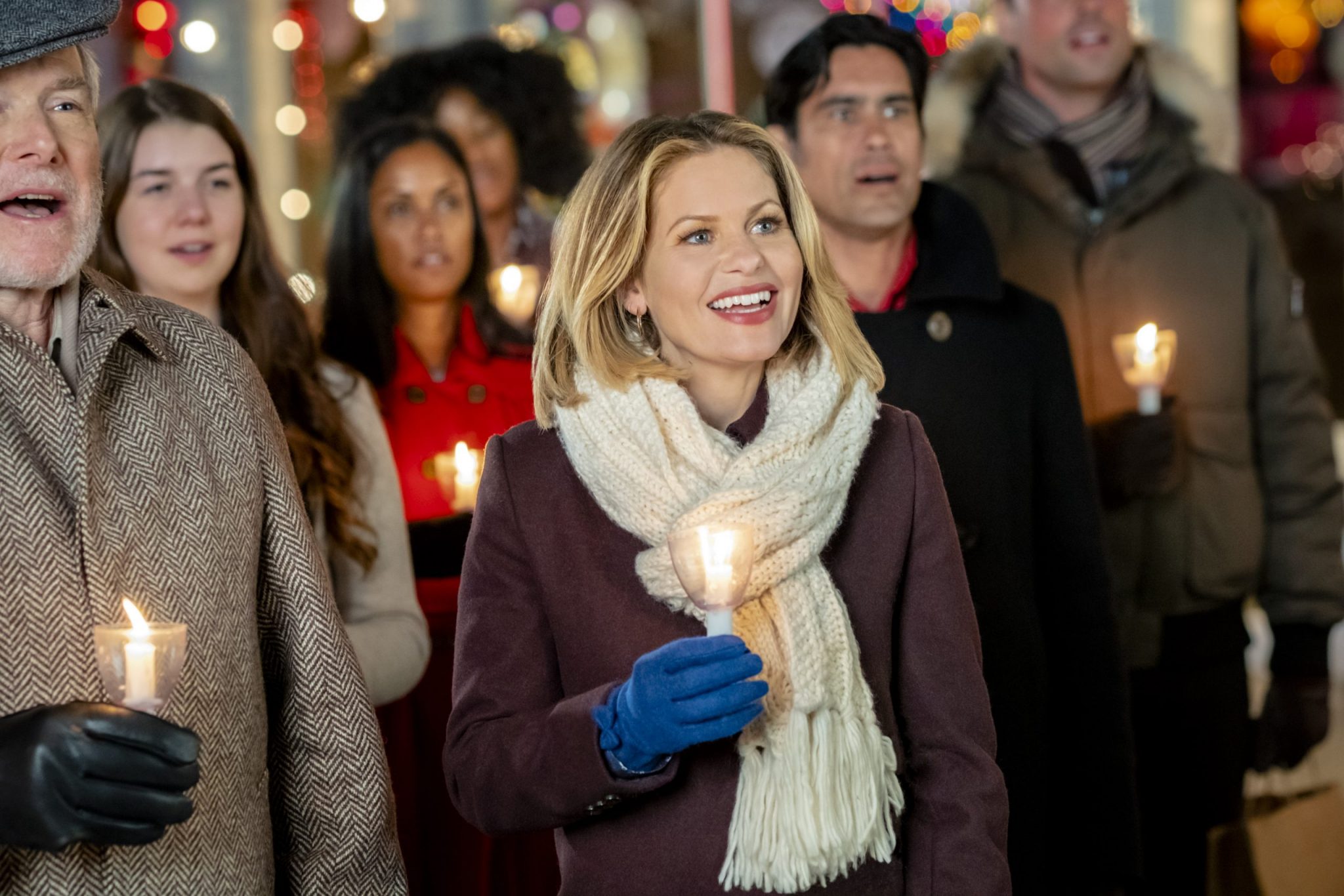 Hallmark&#39;s Countdown To Christmas 2020: 40 Movies, Including Promise of LGBTQ Storylines
