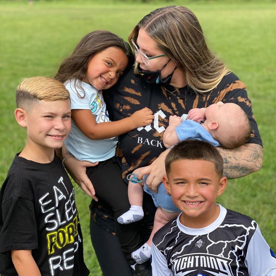 Teen Mom 2 Kailoyn Lowry family phot