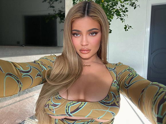 kylie jenner instagram selfie