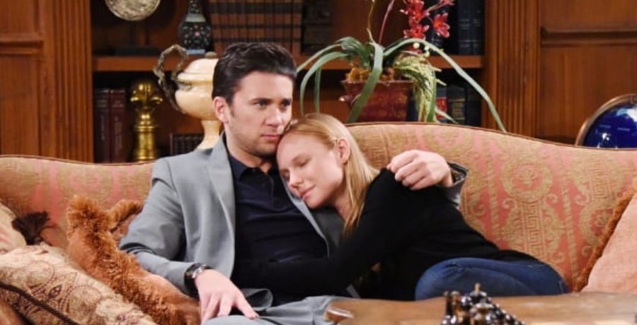 Chad DiMera (Billy Flynn) - Abigail Deveraux (Marci Miller) / NBC