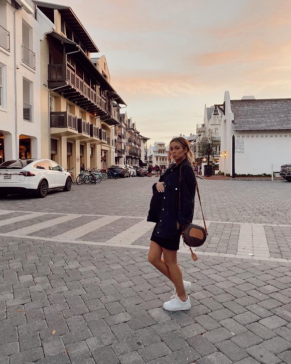 [Credit: Sadie Robertson/Instagram]