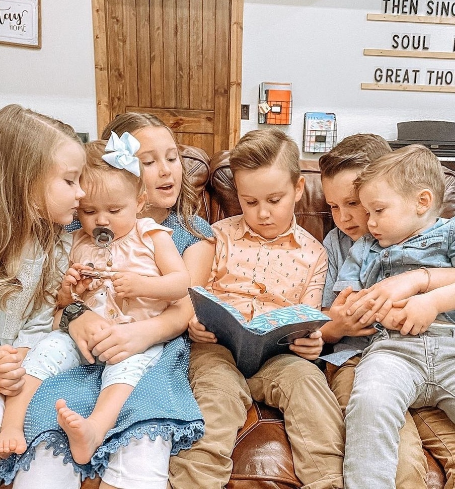 Anna Duggar Instagram