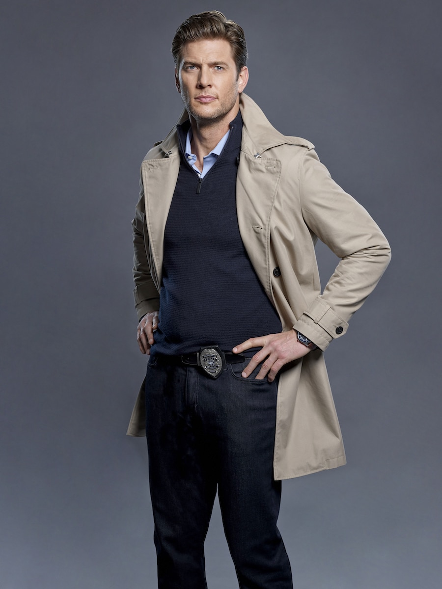 Hallmark, Cut, Color, Murder- Photo: Ryan McPartlin Credit: ©2021 Crown Media United States LLC/Photographer: Brendan Meadows