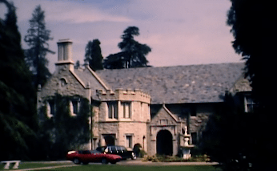 Playboy Mansion-https://www.youtube.com/watch?v=bExanpwH48A
